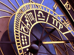 Звезды призывают к конструктивным диалогам: Овнам стоит быть аккуратней с финансами, а Близнецам нужен самоконтроль