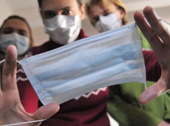 Не снимайте маски: на Кубани опять продлевают ограничения 