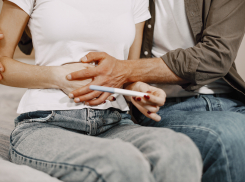 Уговаривать женщину сделать аборт теперь чревато: десятки регионов ввели штрафы