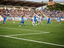 В Новороссийске “Черноморец” «порвал» “Биолога” — как это было