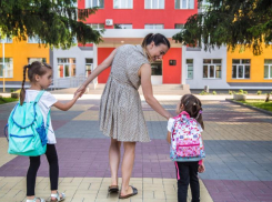 Первое сентября могут сделать выходным днем для родителей