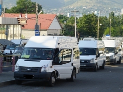 Приставами приостановлен конкурс на право осуществления перевозок в Новороссийске 