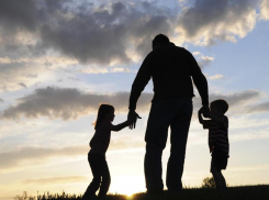 «Мне на эти гроши детей кормить!»: отца-одиночку обманули на деньги в Новороссийске 