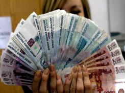 Новороссиец стал миллионером за счёт подруги