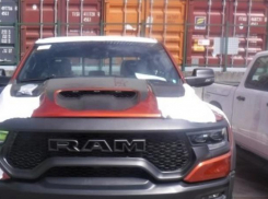 Мужчина недоплатил более 4 миллионов за ввоз американских авто через Новороссийск