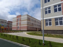 Дождались: в Новороссийске достроили самую большую школу в 16 микрорайоне