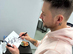 Сергей Лазарев поддержал маленькую геленджичанку, ожидающую сложную операцию