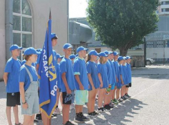 Первая смена оборонно-спортивного лагеря стартовала в Новороссийске