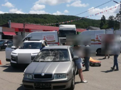 Автоледи наехала на пешеходов: мужчина не выжил