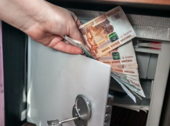 «Прекрасная няня» обокрала семью кубанцев на 150 тыс. рублей