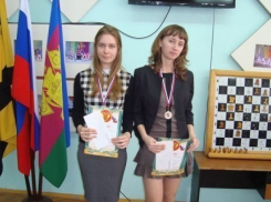Чемпионкой края по решению шахматных композиций стала спортсменка из Новороссийска