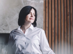 «Не надо обижать женщин!»: чего добивается жена кандидата в губернаторы Кубани от ЛДПР Ивана Тутушкина