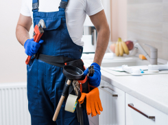 «Муж на час» из Новороссийска починил замок пенсионерке за 19 тысяч рублей