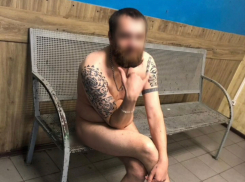 Голая прогулка новороссийца закончилась полицейским отделением 