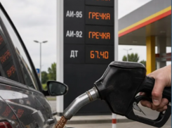 «Не берите топливо впрок»: к вечеру в Новороссийске бензин есть на 18 АЗС