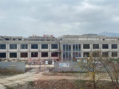 «Школы откроют в следующем году»: глава Новороссийска проехался по стройкам