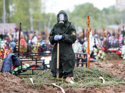 В России пятый день подряд фиксируют рекордную смертность от коронавируса