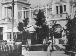 Новороссийский календарь. Полицейская власть заказала театр