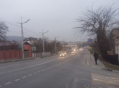 Расширение дороги и новые светофоры в Новороссийске