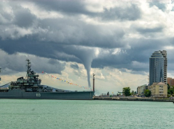 Ливни, град и смерчи надвигаются на Новороссийск