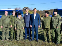Новороссийские чиновники отдают часть своих зарплат мобилизованным