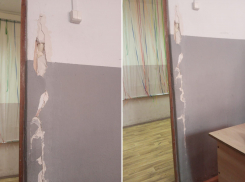 «Трещит по швам!» - новороссийцы возмущены посыпавшейся штукатуркой в школе 