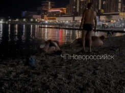Ночью отдыхающие устроили драку на пляже Новороссийска