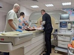 «До пластики еще далеко»: кто помогает мальчику из Сочи, которому хаски отгрызли лицо