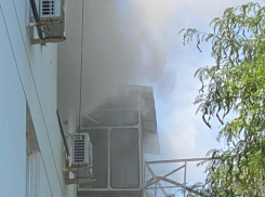 Огонь охватил квартиру в МКД Новороссийска 