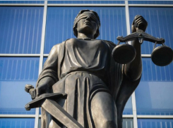 Балкон раздора: жительница Новороссийска испортила объект культурного наследия