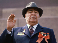 Леонида Брежнева, которого помнит весь Новороссийск, лишили звания в Киеве 