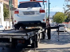 В Новороссийске борются с «бомбилами» на жд-вокзале 