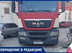 Магнитовские фуры не дают новороссийцам выехать из района