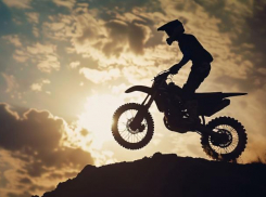 В Новороссийске подросток на мотоцикле «прокатился» до госпитализации