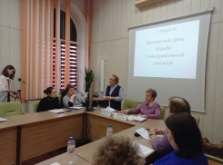 Никаких футболок с матом и ругани в общественном месте: в Новороссийске будут бороться за русский язык