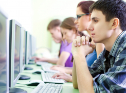 Новороссийские ученики смогут бесплатно освоить первую IT-профессию еще в школе