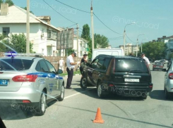 Иностранцу  прострелили колеса на автомобиле в Новороссийске 