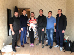 Федерация бокса Новороссийска помогла погорельцам вещами и деньгами