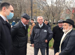 «Чайковский» встретил Игоря Дяченко на открытии сквера в Новороссийске 