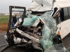 Спасатели, реанимация, есть погибшие: в ДТП под Анапой попал пассажирский автобус
