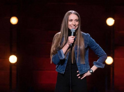 Учителя в Новороссийске получают больше 100 тысяч? Вика Складчикова в шоке от зарплат на юге 