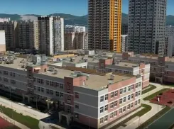 Пищеблок по цене “Ferrari”: в самую большую школу Новороссийска закупили оборудование 