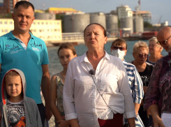 «Остановите правовой беспредел!» - новороссийцы просят президента защитить Волочаевский пляж