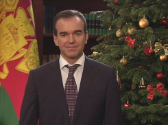 Новый год без работ: Кондратьев подписал постановление о выходном 31 декабря