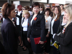 Учителей Новороссийска вызывают на «ковер» и угрожают лишить отпуска из-за путевок в «Глобус»