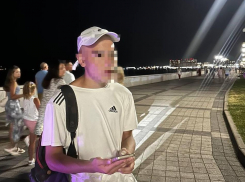 Самокатчики сбили девочку и протащили лицом по плитке в Новороссийске 