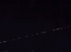  «Мама, что это такое?... Я сама не знаю»: светящиеся в ночном небе шары напугали новороссийцев