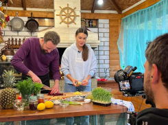 Ведущие «Орла и решки» уже попробовали на вкус Геленджик: Новороссийск следующий