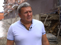 Кандидат в депутаты Александр Чечель проверил безопасность новороссийцев в ЖК «Парковый»