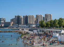 Атака беспилотников, перестрелка, «ТЕАМ», маньяк и мэр на маршрутке: чем запомнилось это лето в Новороссийске 